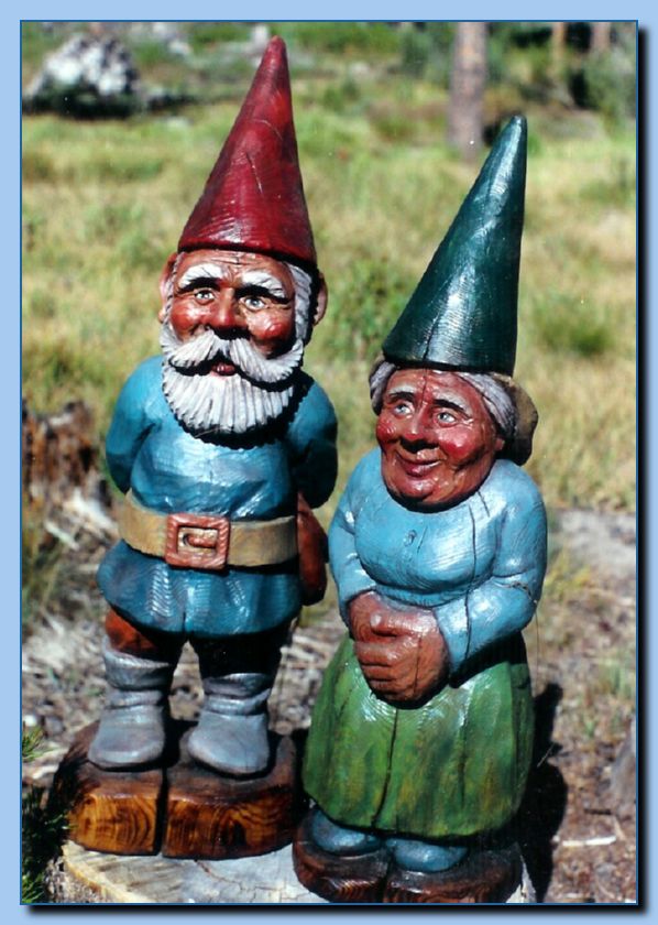 1-05 gnome couple